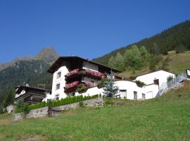 Haus Helga, guest house in Kappl