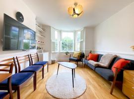 Pass the Keys Stockwell Apartment with a Private Garden, hotel in London