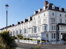 The Marine Hotel, hotel with pools in Llandudno