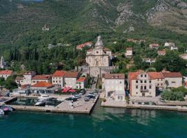 Luxury Seefracht Flat Perzagno 1, hotel na pláži v destinácii Prčanj