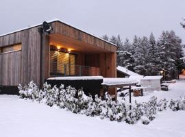 Chalet M&M, cabin in Innsbruck