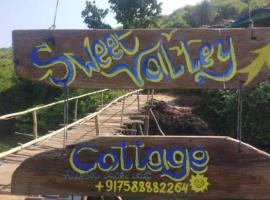 Sweet Valley Cottages, hotell i Arambol