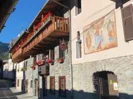 TROIS COURONNE Appartamenti di Charme ad uso turistico VDA La Salle