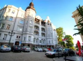 Bishop Apartments
