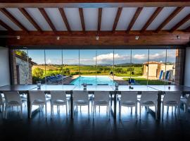 Borgo Solario, hotel amb piscina a Castiglione del Lago