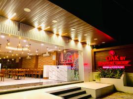 Hotel oak by signature airport zone hyderabad，薩姆沙巴德的飯店