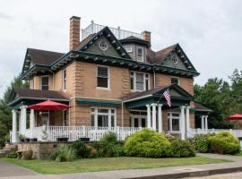 Elk River Hotel & Cafe, hotel with parking in Sutton