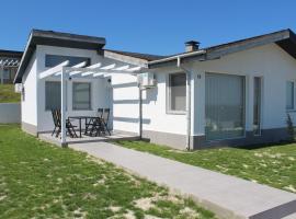 Villa 13 - Holiday Villapark - Seaview Albena，羅格其維的飯店