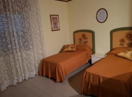 Top bedroom GOLFO - Le Lincelle, Lamezia - 2 extra large single beds, apartment in SantʼEufemia Lamezia