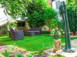 Les Chambres Panda, hotel v destinaci Saint-Aignan