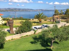 Aloni Studios and Apartments, hotel cerca de Playa de Makris Gialos, Lassi