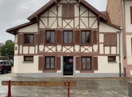 La Casetta en ALSACE, hotel in Schiltigheim