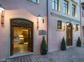 Serenissima Boutique Hotel