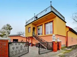 Cottage by Ostrowieckie Lake with Private Beach