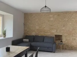 Maison chaleureuse à la campagne
