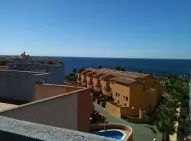 Luxurious 2 bedroom apartment near Cabo Roig strip