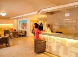 Carina Hotel