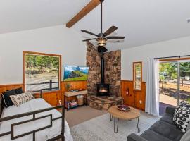 DoorMat Vacation Rentals - Brother Bear Cabin with free WIFI!, hotel in zona Big Bear City Park, Big Bear City
