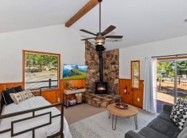 DoorMat Vacation Rentals - Brother Bear Cabin with free WIFI!, villa a Big Bear City