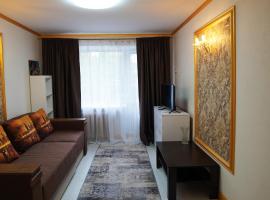 Центр 2 окремі спальні 2поверх балкон біля озера, apartment in Ivano-Frankivsk