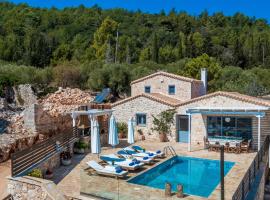 Villa Daniela, hotel with parking in Korithion