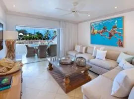 Ocean Blue Luxury Apartment - Beachfront - Glitter Bay 203