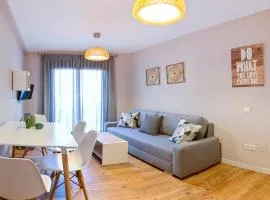 B - Apartamento exclusivo con piscina compartida
