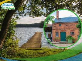 Bauernhof-Streichel-Zoo-KOMBI-Familien-Suite-im-Wald-am-See, hôtel à Gulow