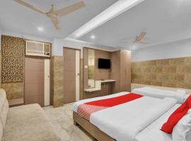 OYO 82408 Sada Shiv Guest House, hotel in Gorakhpur