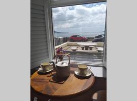 Are you looking for a big piece of heaven?, apartment in Warrenpoint