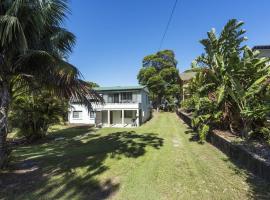 Bay Breeze, vacation home in Iluka
