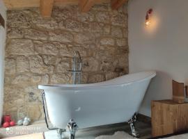 La Casa del Poeta , un romantico chalet da mille e una notte, lyžařské středisko v destinaci Petralia Soprana