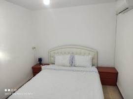 vacation house דירת אירוח פרטית 3 חדרים עפולה: Afula şehrinde bir kiralık tatil yeri