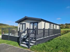 Mawgan Pads Mawgan Porth, hotel near Newquay Cornwall Airport - NQY, 