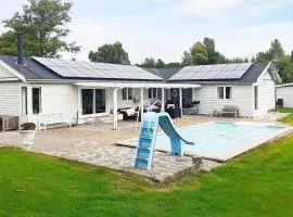 10 person holiday home in Rødvig Stevns-By Traum