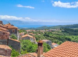 Lovely Home In Roccagloriosa With Kitchenette, budjettihotelli kohteessa Roccagloriosa