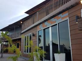 The Retreat Tanjung Jara, hotell nära Tanjung Jara strand, Kampong Gok Kapor
