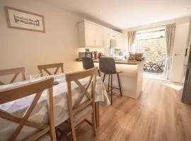 Middle Row Cottage