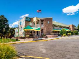 Quality Inn Mount Vernon, hotel near Huntley Meadows Park, Alexandria