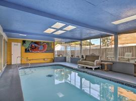 Vibrant St Petersburg Home with Private Yard!, hotell i Bay Pines