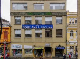 Hotel Ana Carolina，馬尼薩萊斯的飯店