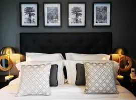 Le Boeuf Couronné - Hôtel & Restaurant Chartres- Logis Hotels