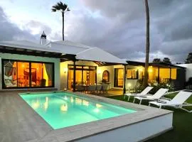 Villa Vista del Mar - Oceanfront Luxury with Private Pool