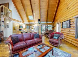 Pikes Peak Retreat, vacation home in Divide