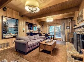 Wooded Comfort – hotel w mieście Lake Arrowhead