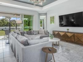 Bonita's Designer Destination, vacation home in Bonita Springs