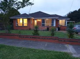 Homestay near Dandenong Plaza