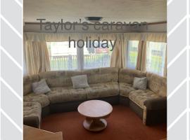 8 berth the grange (Taylor’s caravan holidays): Ingoldmells şehrinde bir ucuz otel