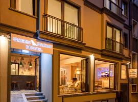 Green Parrot Hotel Istanbul, hotel sa Sirkeci, İstanbul