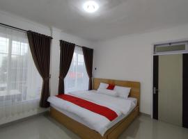 RedDoorz near Rita Super Mall Purwokerto, hotel i Purwokerto